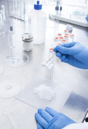 مختبرات ميكروبيولوجية